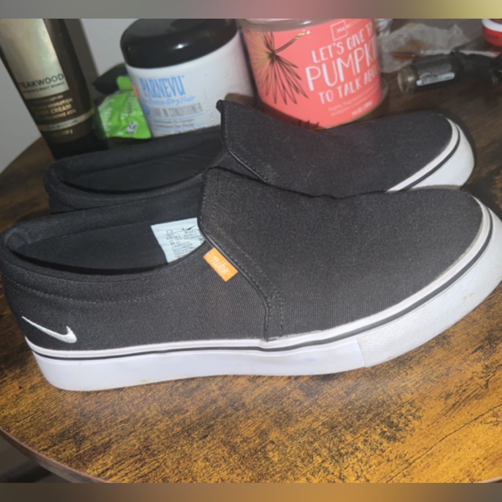 Nike shoes